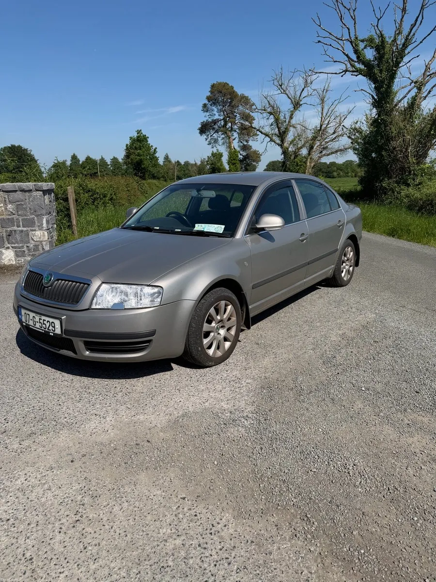 Skoda Superb - Image 4