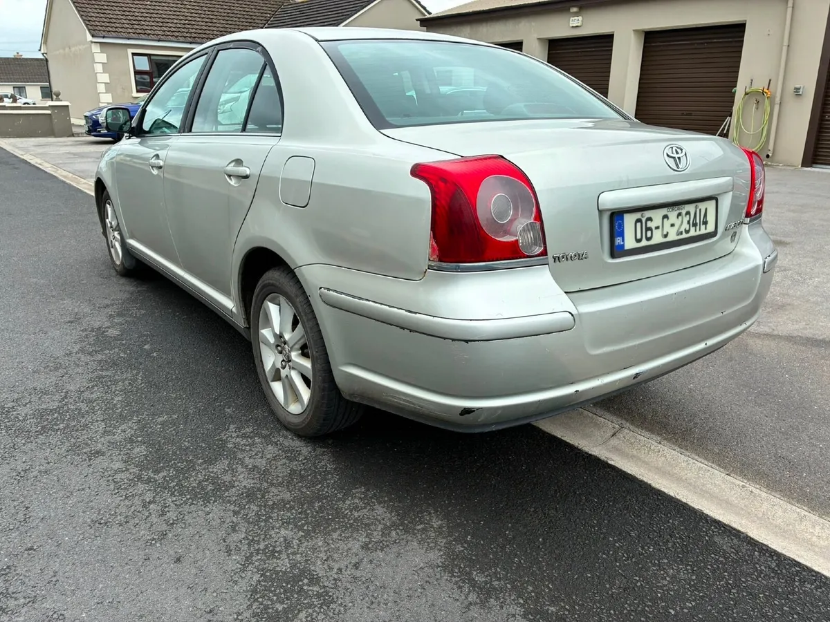 Toyota Avensis 2006 - Image 4