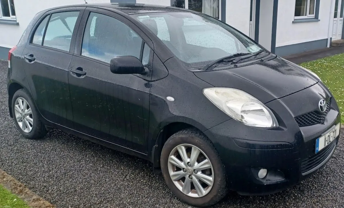 Toyota Yaris 2011