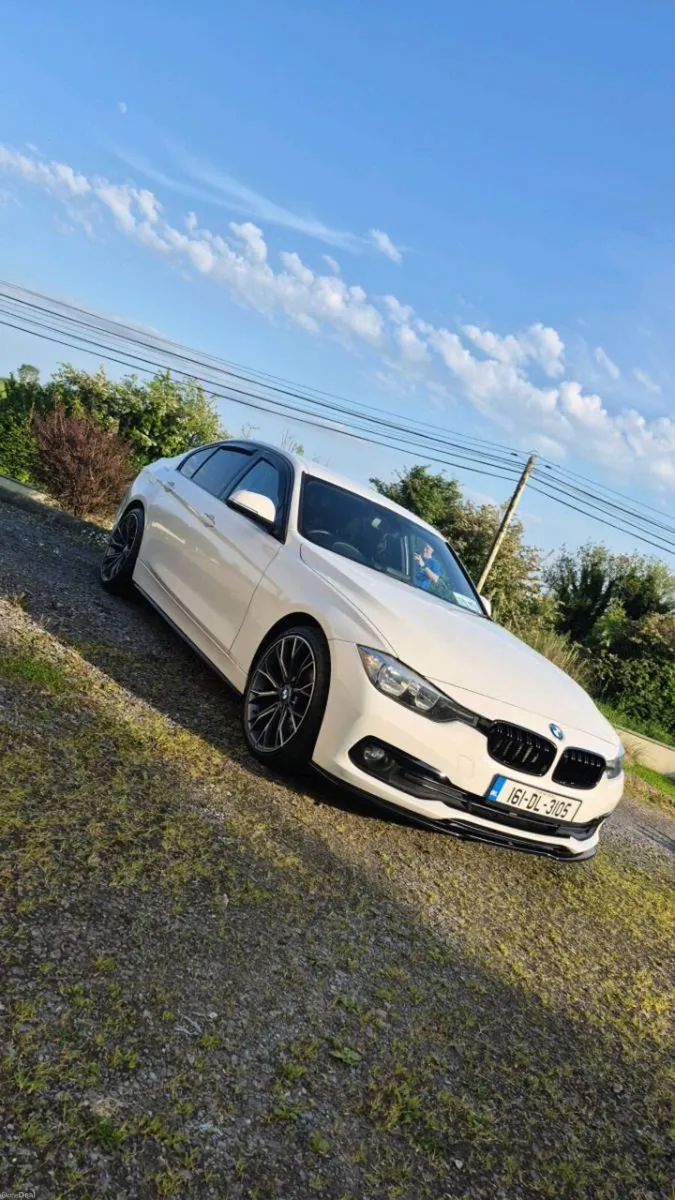 BMW F30 2016 - Image 1