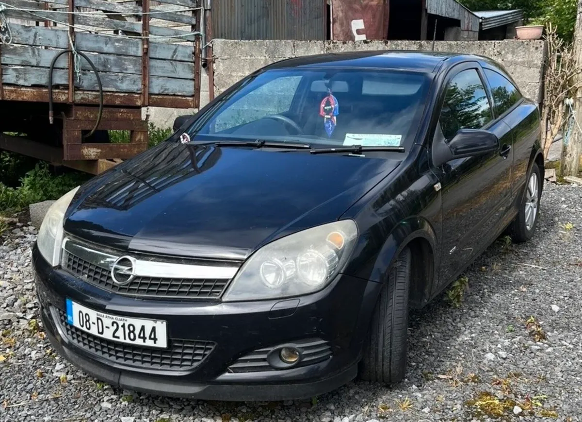 Opel Astra - Image 1