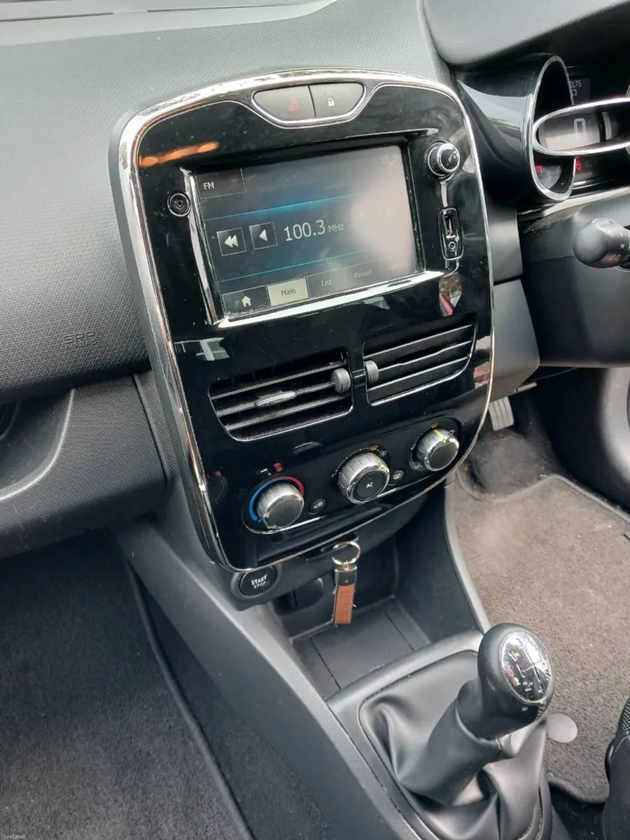 Car - Image 5
