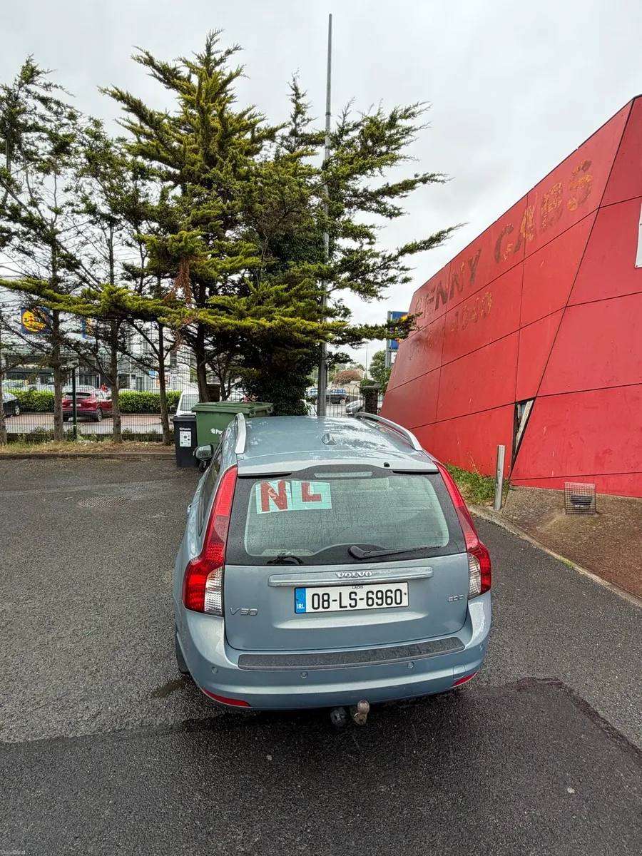 2008 VOLVO V50 - Image 3