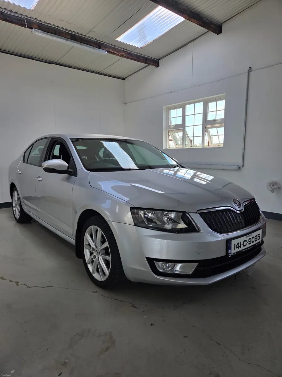 Skoda Octavia 1.6 TDI Elegance 2014 - Image 1