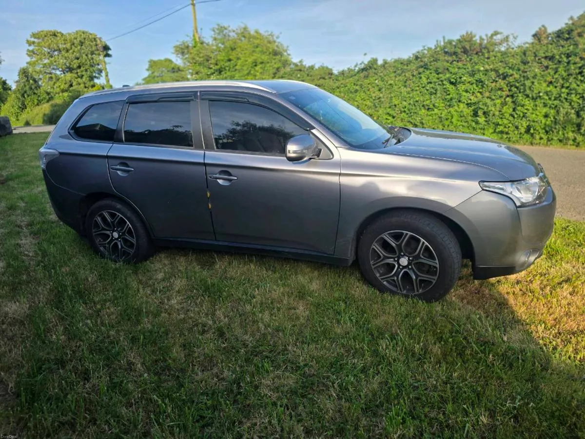 Mitsubishi outlander - Image 1