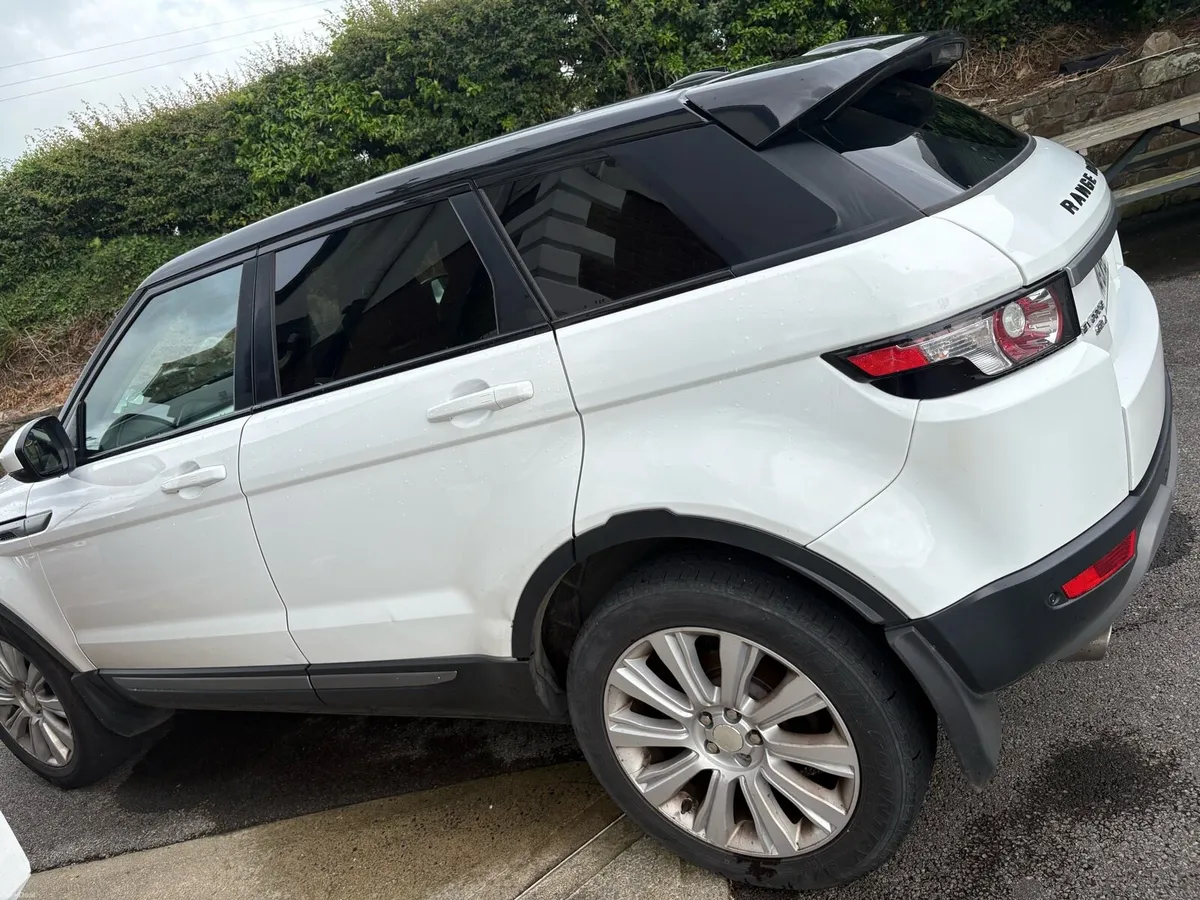 Range Rover - Image 2