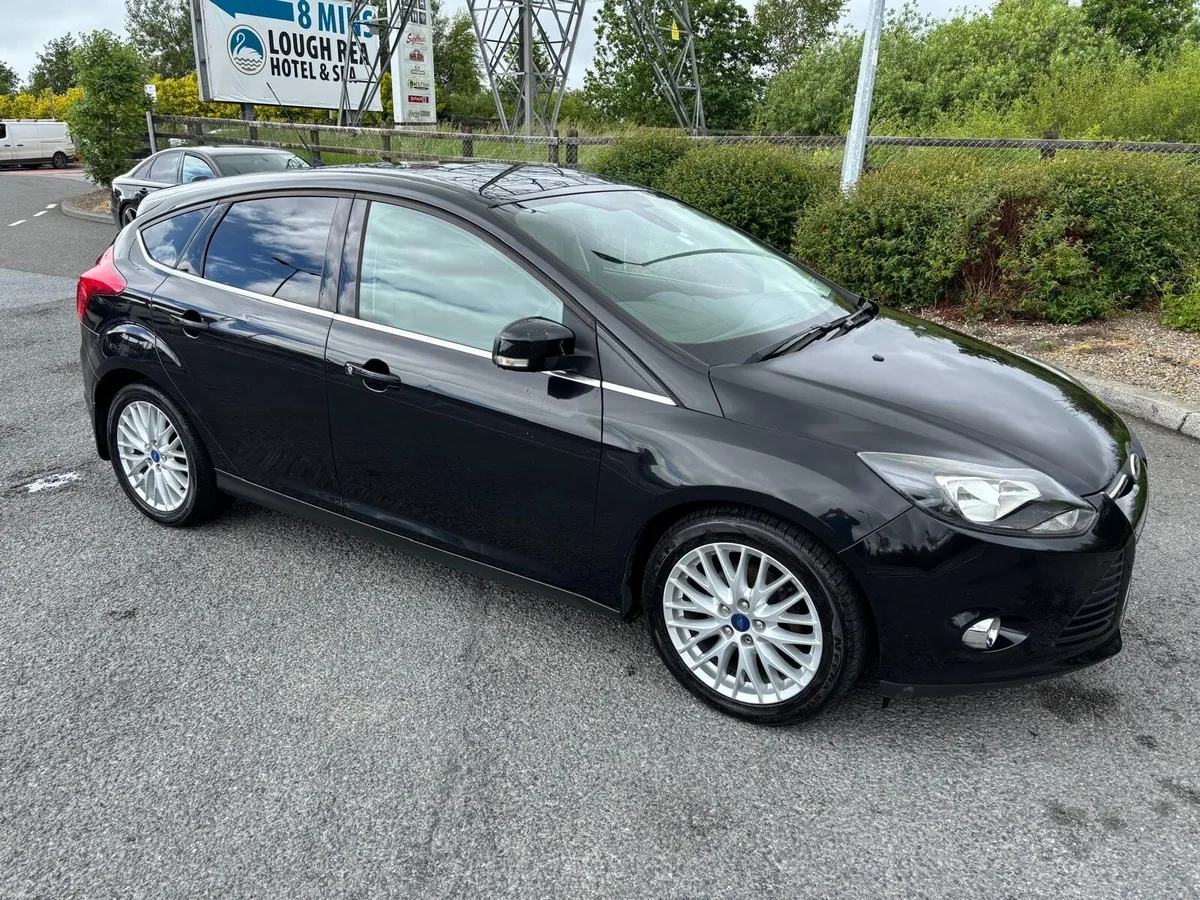 Ford Focus 1L Eco Boost **Low Mileage** €4.5k - Image 4