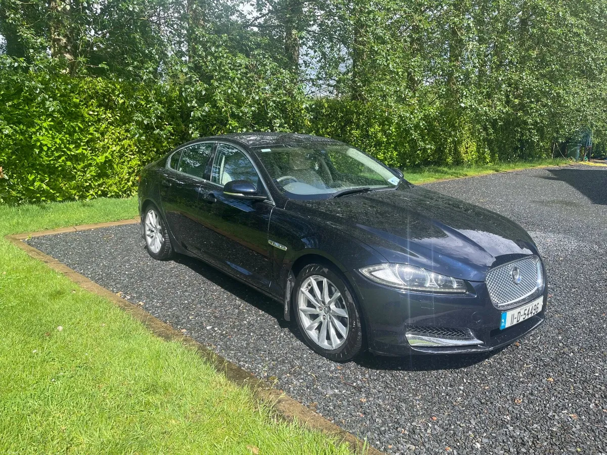 Jaguar XF 2011 - Image 2