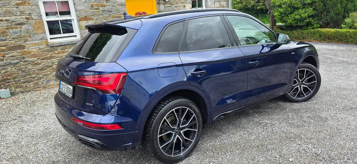 Audi Q5 2023 S LINE BLACK EDITION - Image 5