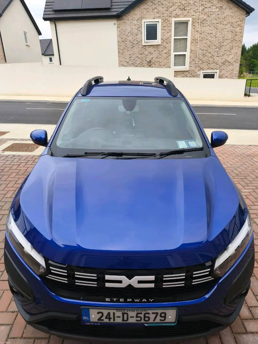 2024 Automatic Dacia Sandero Stepway Expression - Image 2