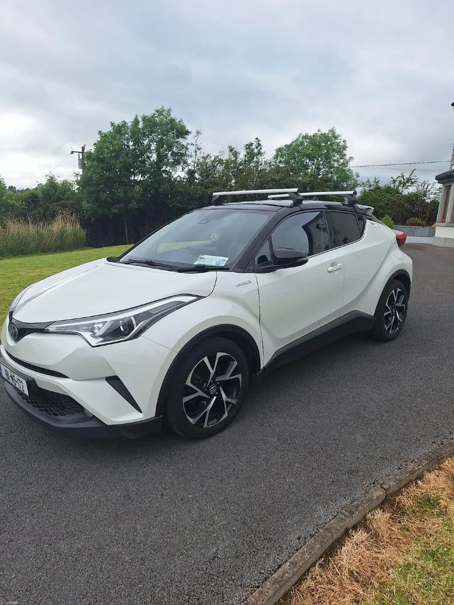 Toyota C-HR HYBRID LUNA SPORT - Image 2