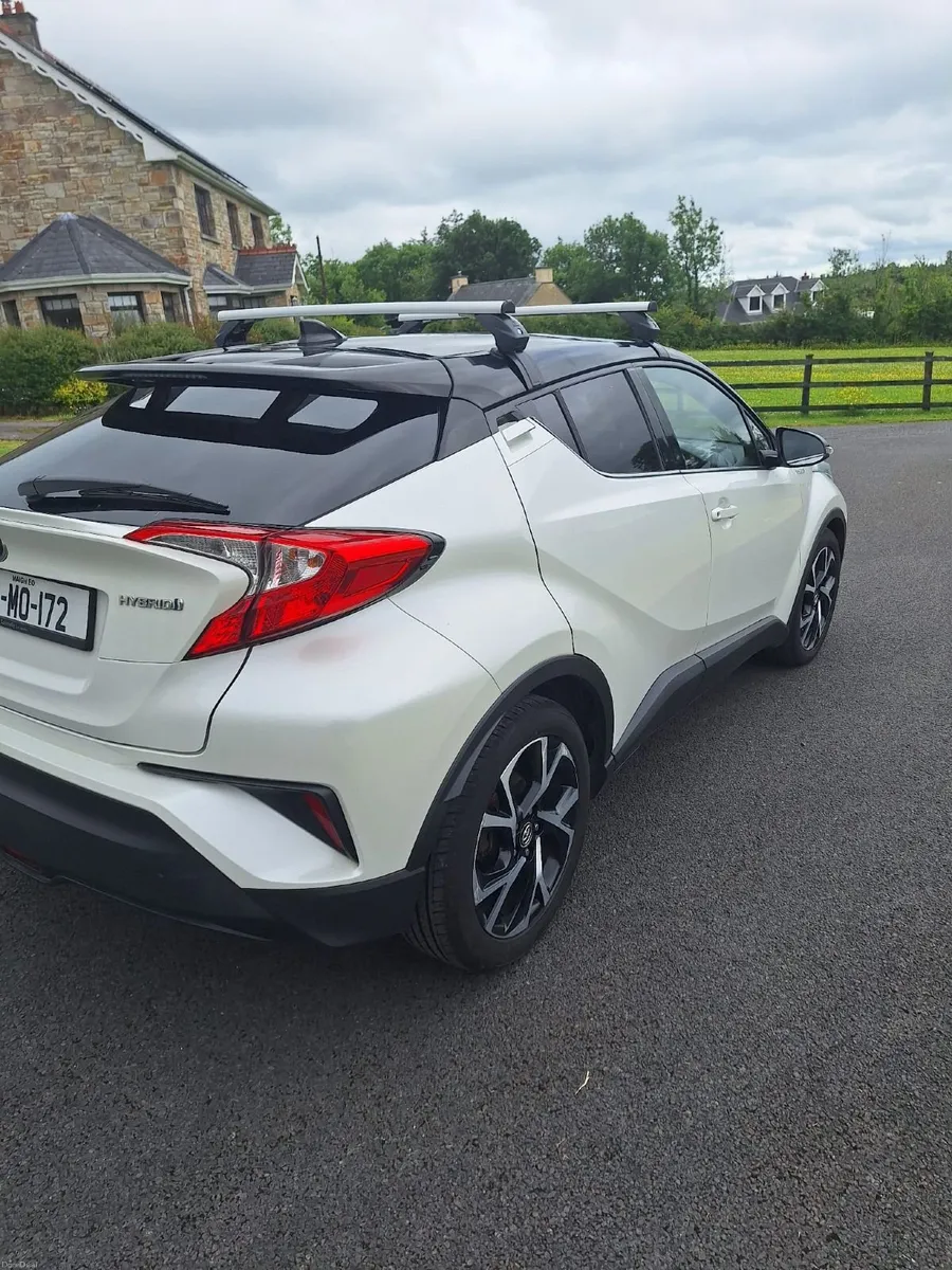 Toyota C-HR HYBRID LUNA SPORT - Image 4