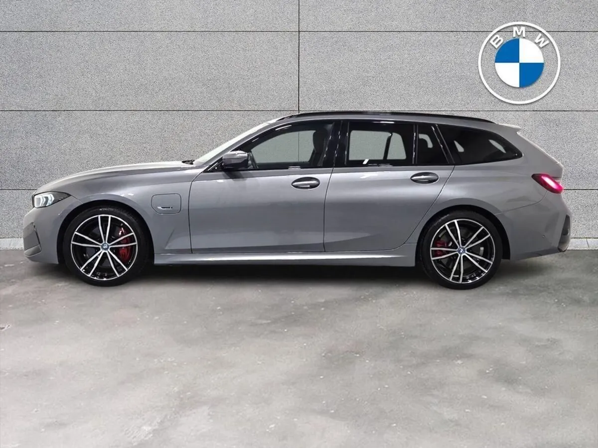 BMW 3-Series 330e M Sport Touring - Image 4