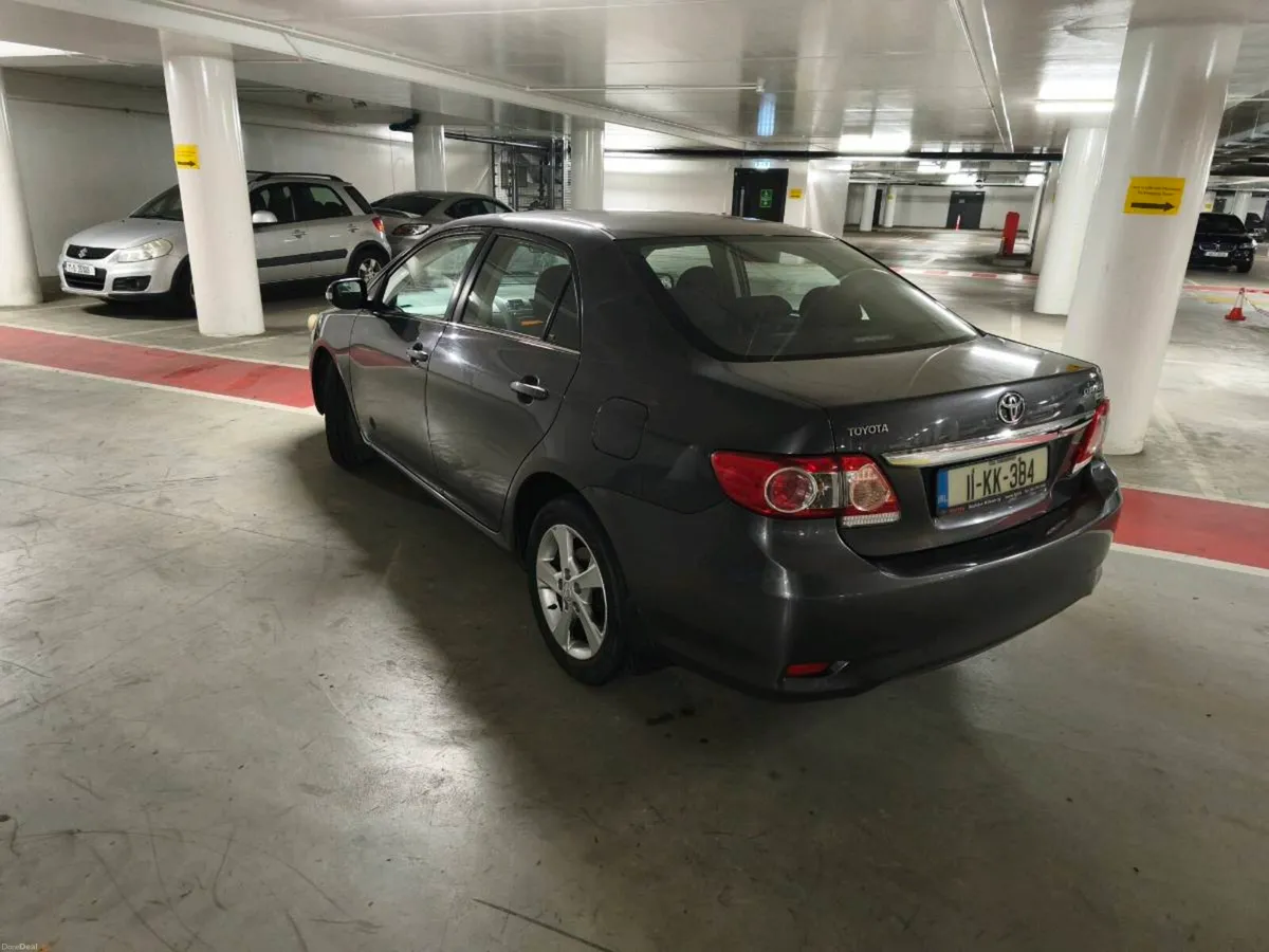 Toyota Corolla - Image 2