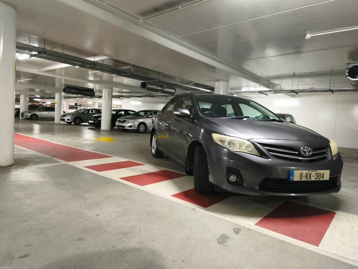 Toyota Corolla - Image 4