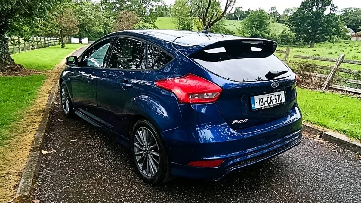 2018 Ford Focus Stline Diesel - Image 4