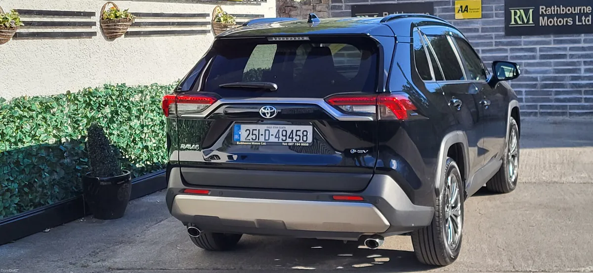 251 Toyota Rav 4 Hybrid Sol 218hp - Image 5