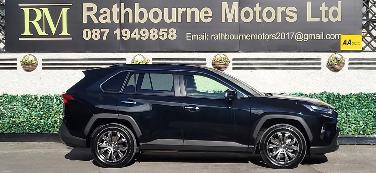 251 Toyota Rav 4 Hybrid Sol 218hp - Image 3