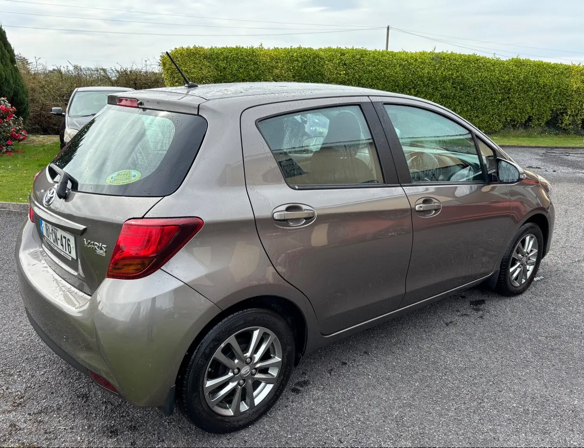 Toyota Yaris 2016 - Image 4