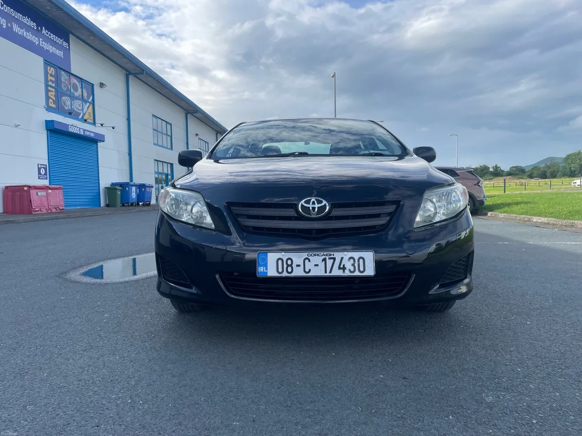 Toyota Corolla - Image 2