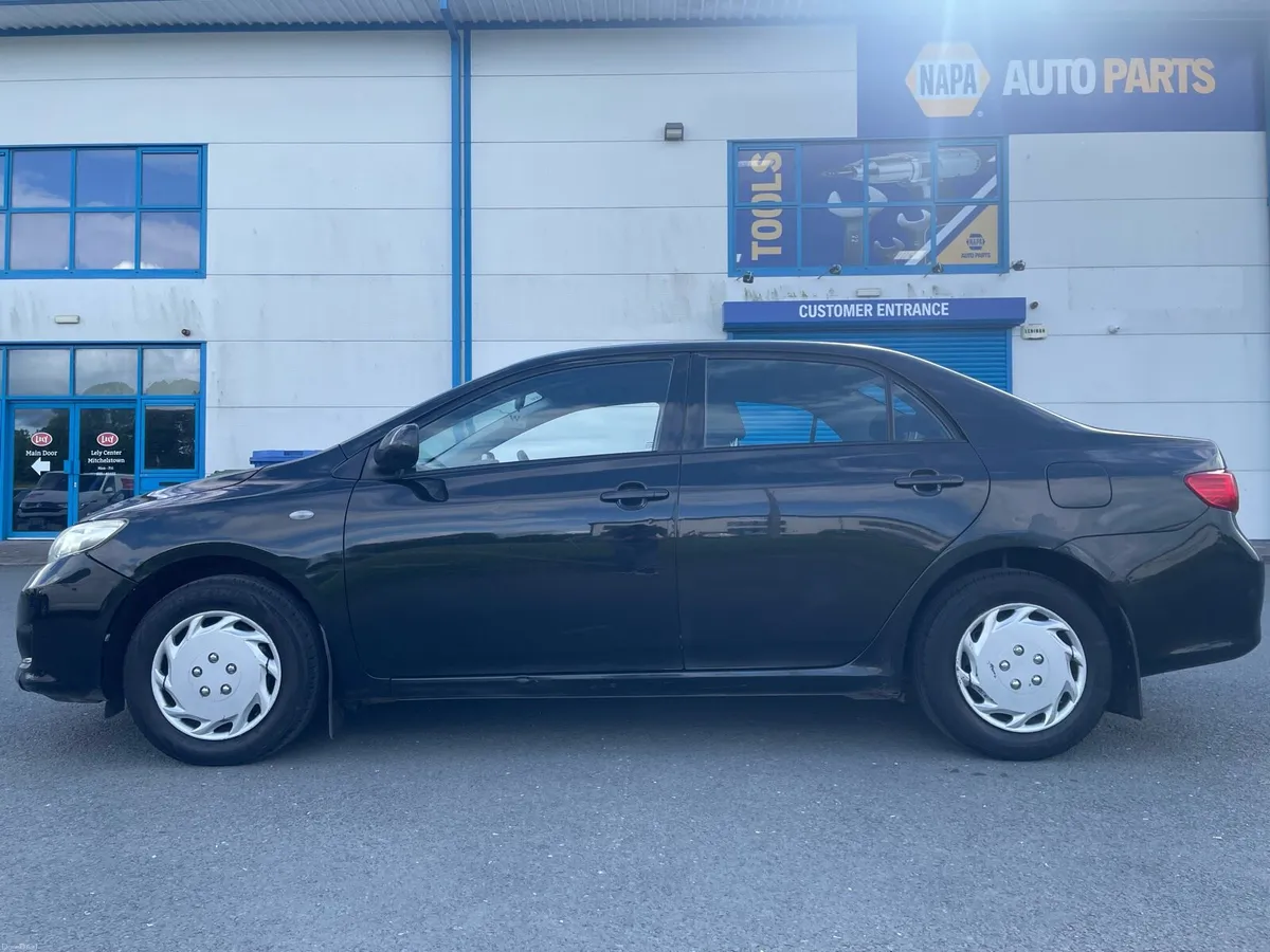 Toyota Corolla - Image 4