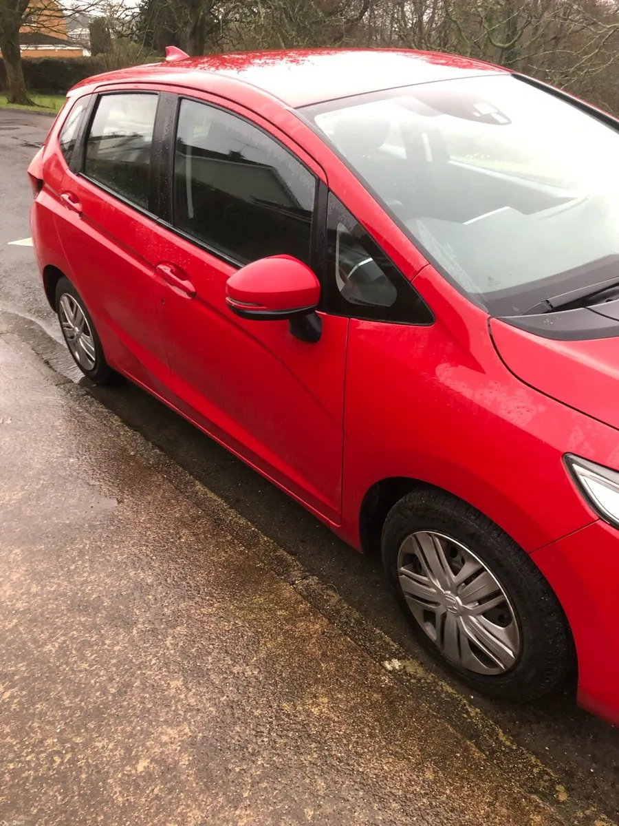 Car - Image 4