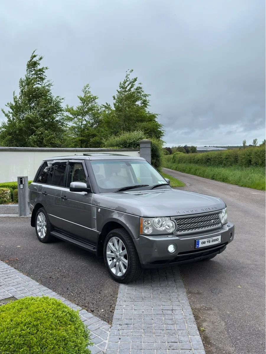 Range Rover TDV8 - Image 1