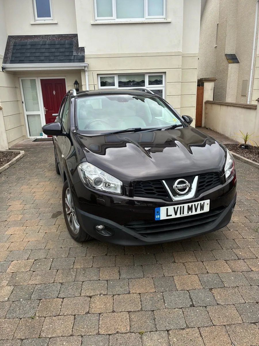 Nissan Qashqai Tekna 2.0 4x4 - Low Mileage/UK Reg - Image 2