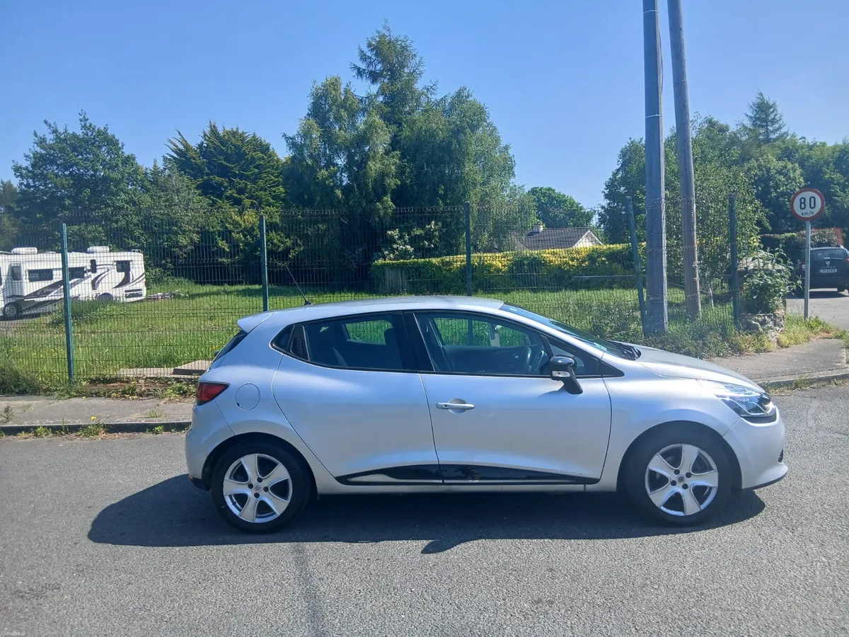 Renault Clio 2016 petrol 1.2 - Image 2