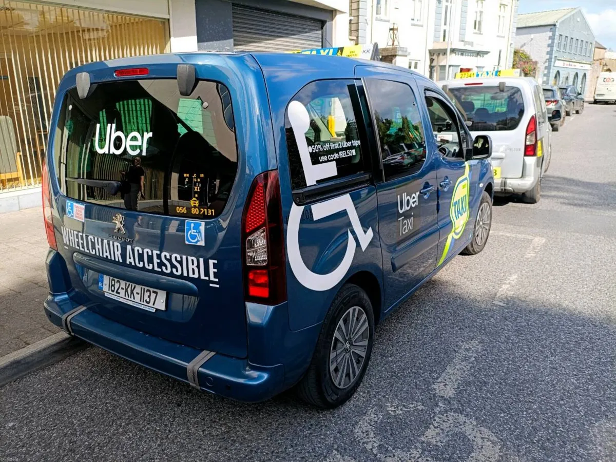 AUTOMATIC Wheelchair taxi for sale - Image 3