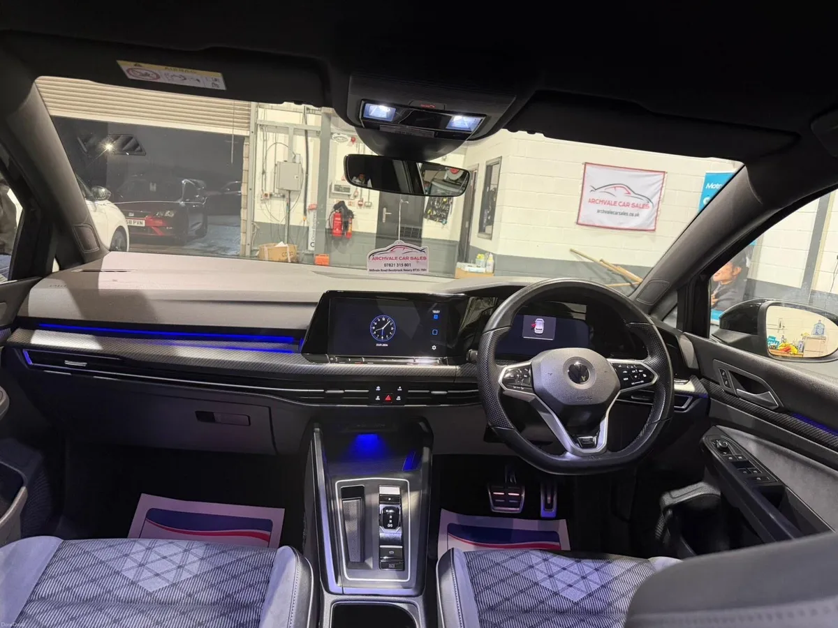 Volkswagen golf r line - Image 4