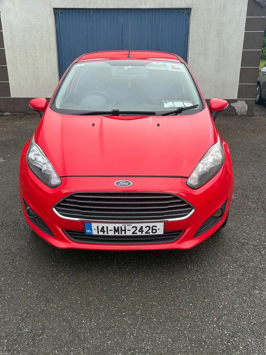 2014 Ford Fiesta - Image 1