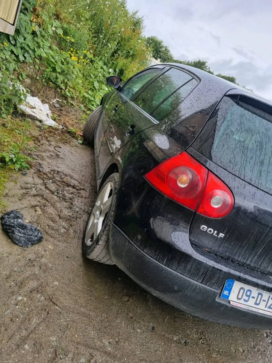 Car - Image 1