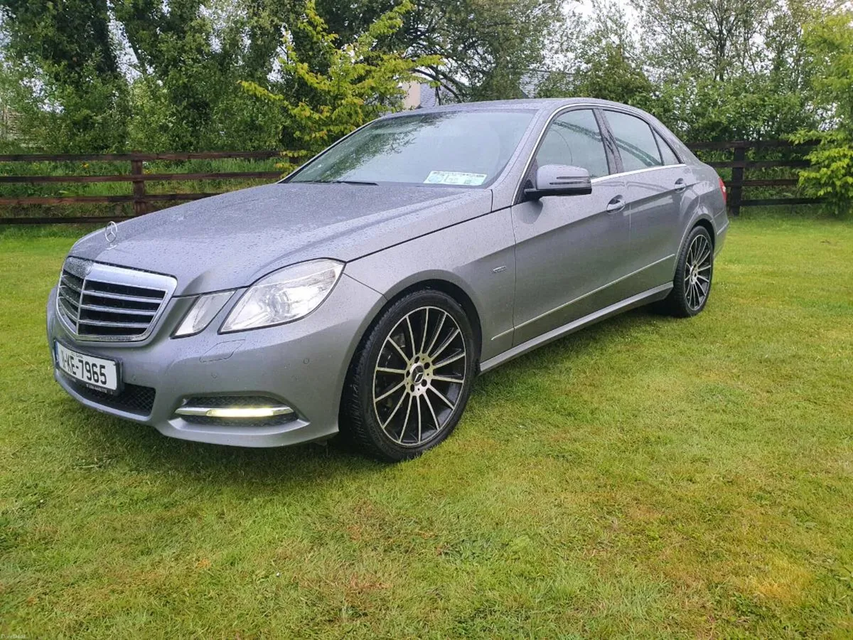 MERCEDES-BENZ E-CLASS RARE EXECUTIVE MODEL220 CDI - Image 2