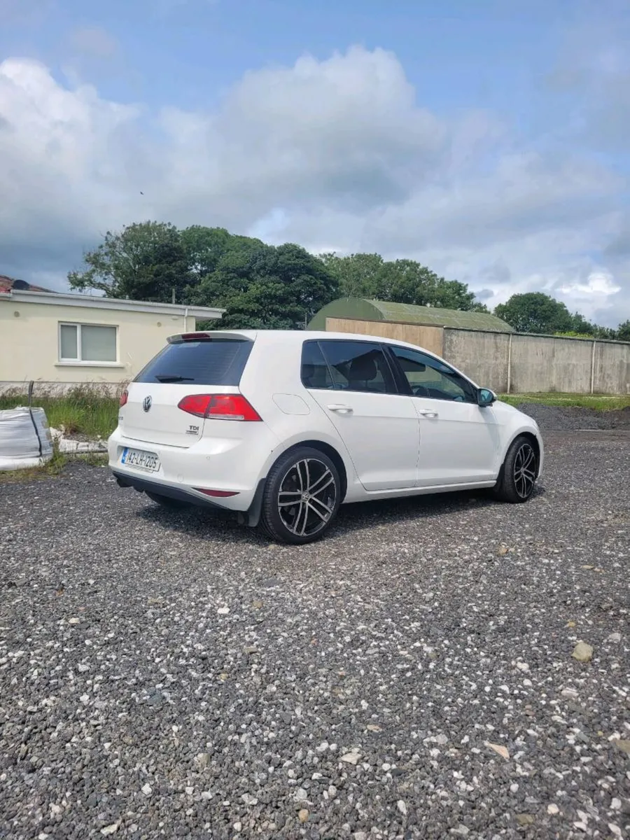VW GOLF - Image 3