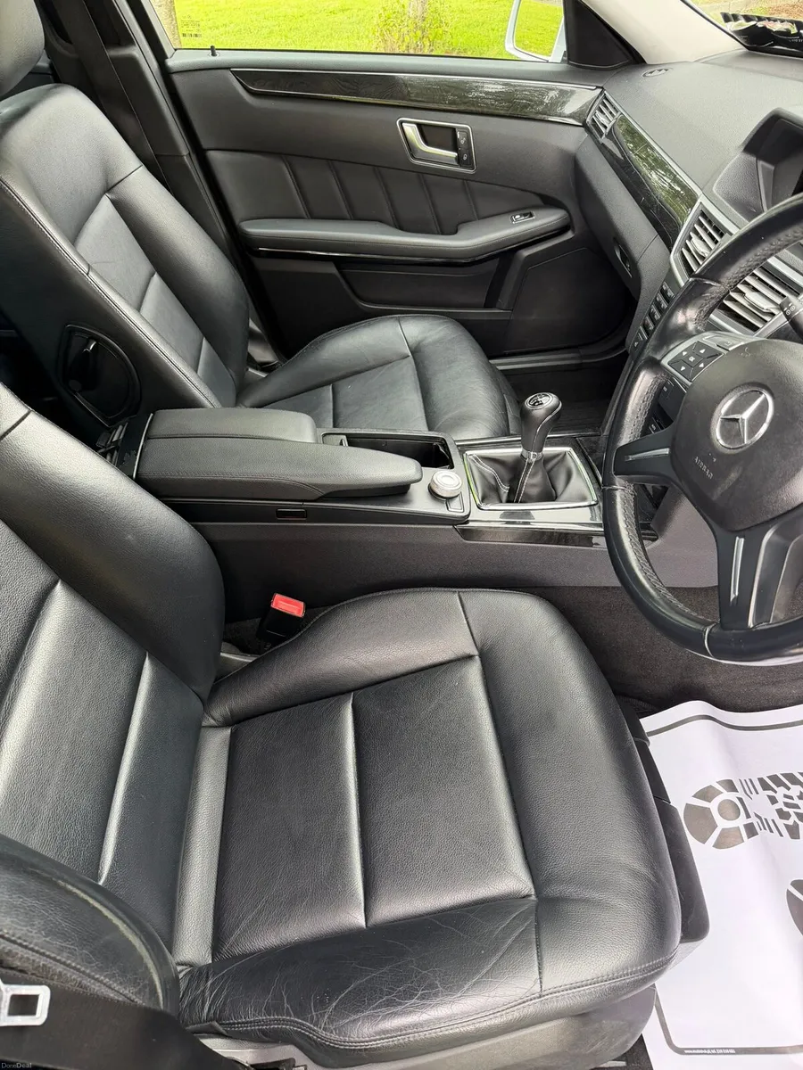 Mercedes E220 Estate - Image 6