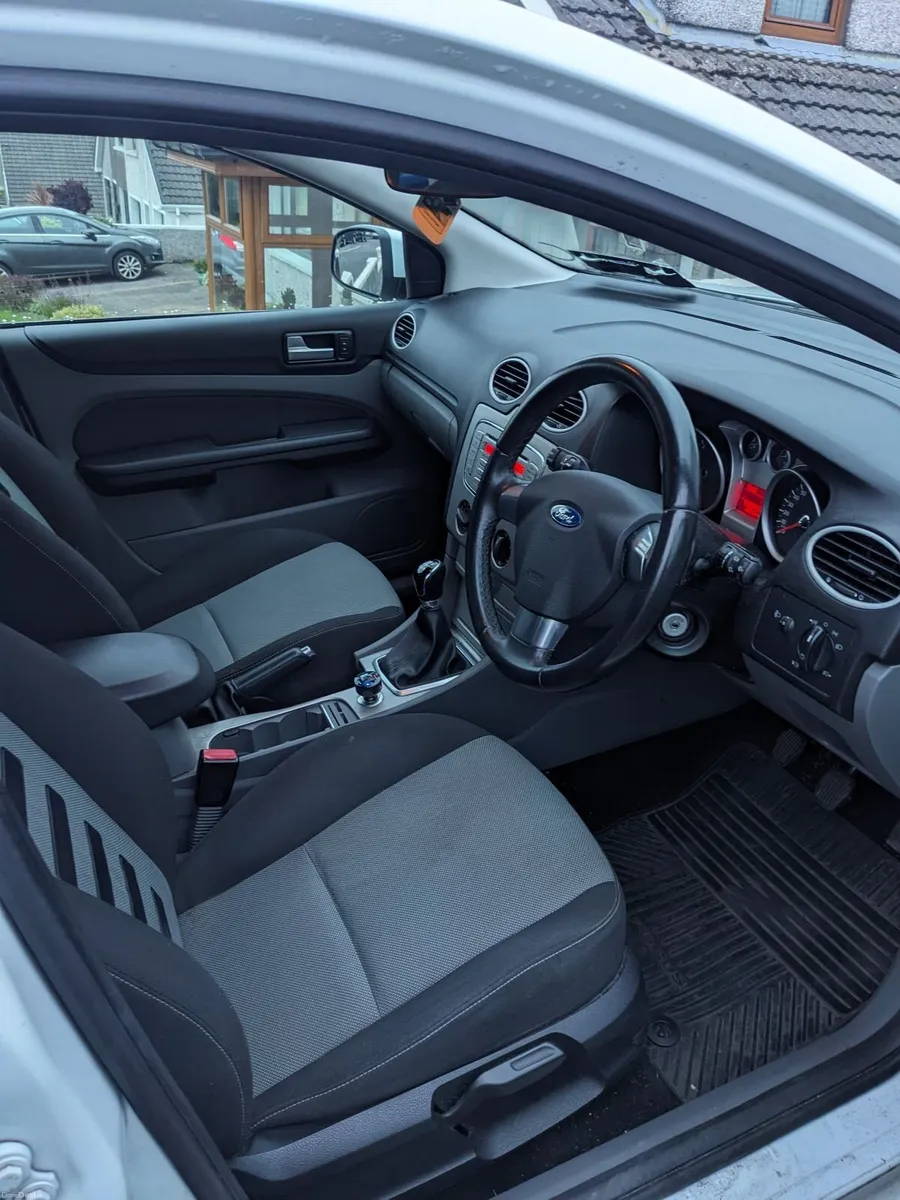 Ford Focus 1.6 TDCI Zetec - Image 4
