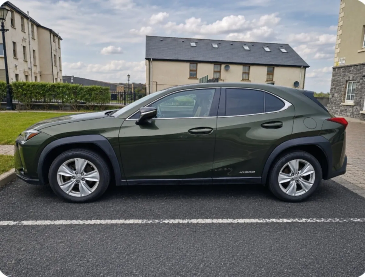 2019 Lexus UX hybrid. Lux Nori green. New NCT/ Tax - Image 3