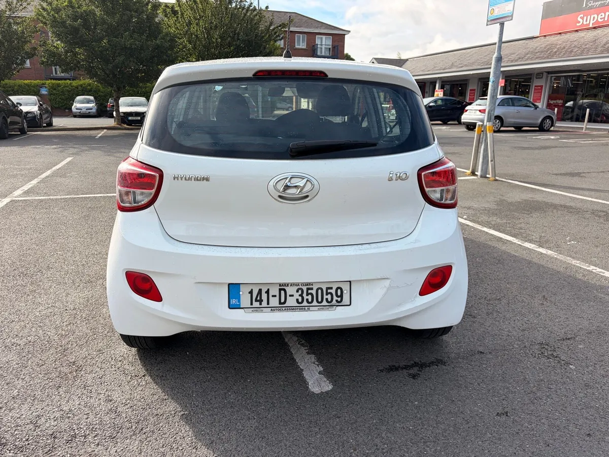 Car - Image 4