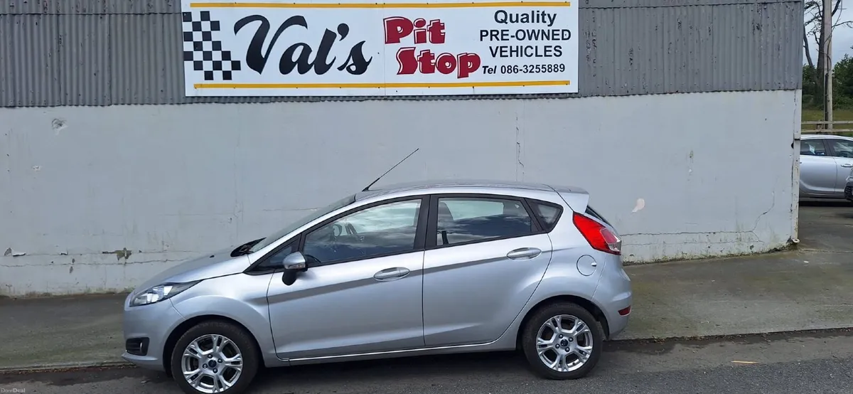 Ford Fiesta 2016 - Image 2