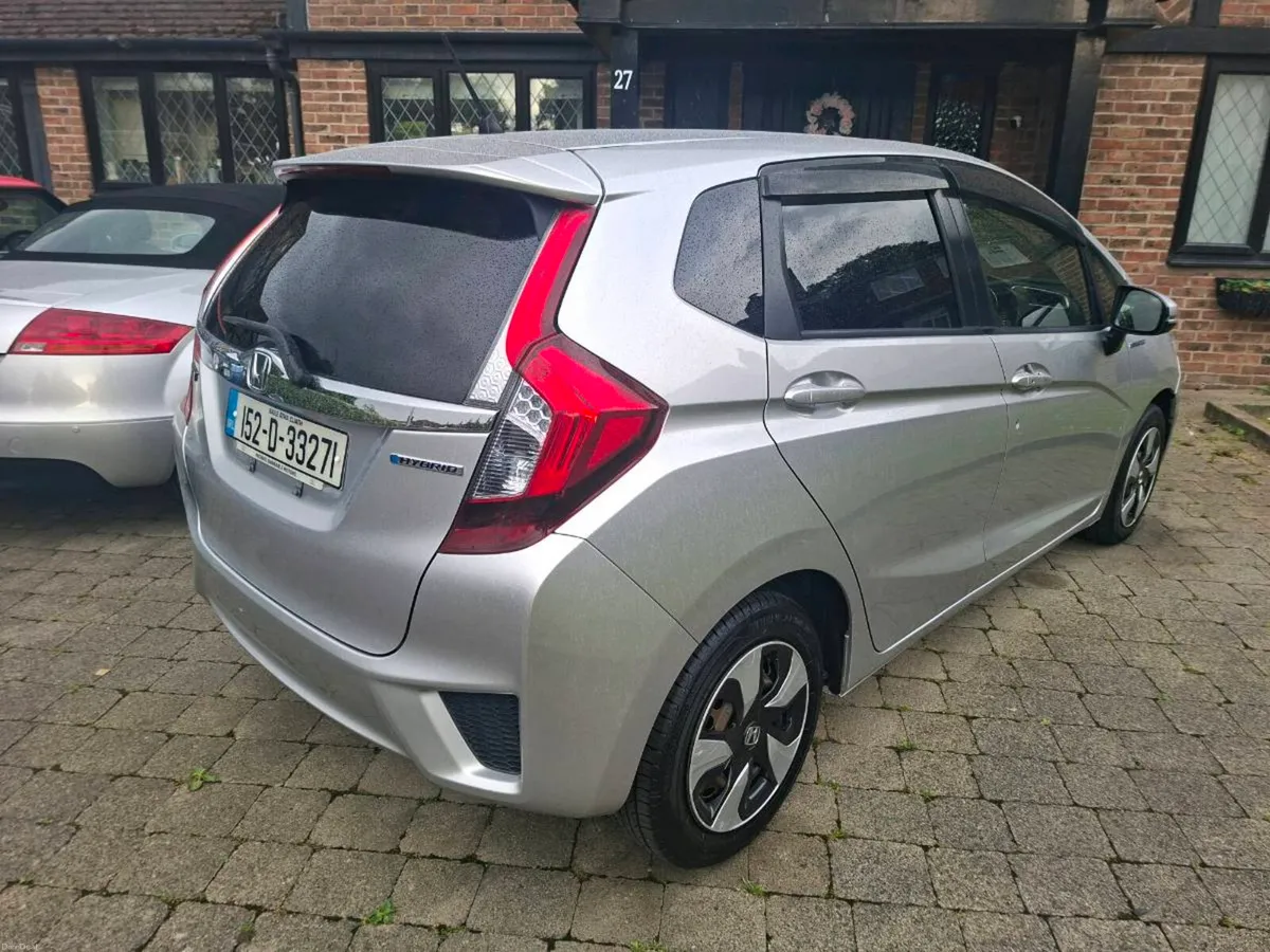 HONDA FIT 1.5 HYBRID AUTOMATIC 2015 SUPERB COND - Image 3