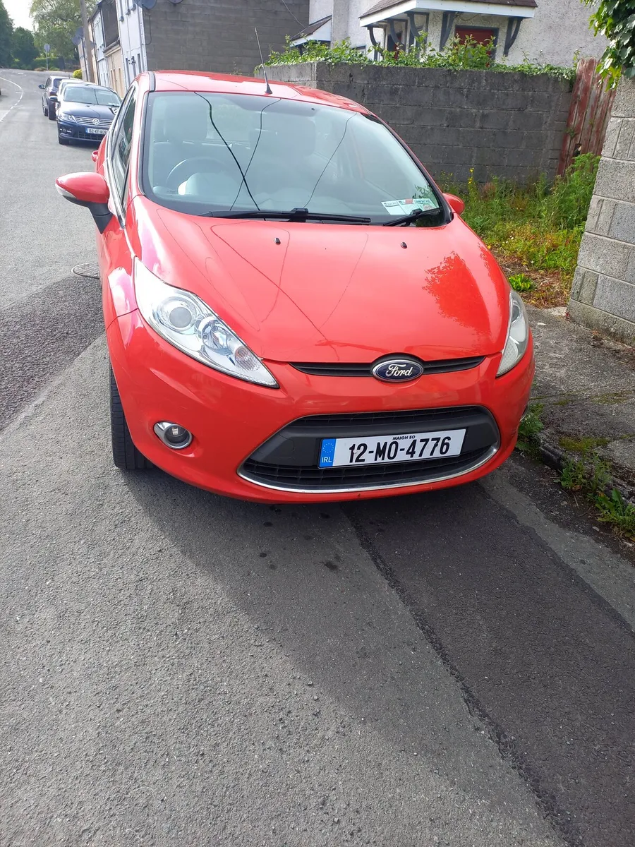 Ford Fiesta Zetec 1.25 PETROL MANUAL - Image 2