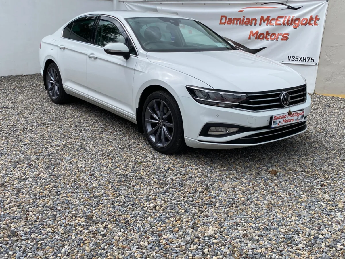 2021 Volkswagen Passat - Image 1