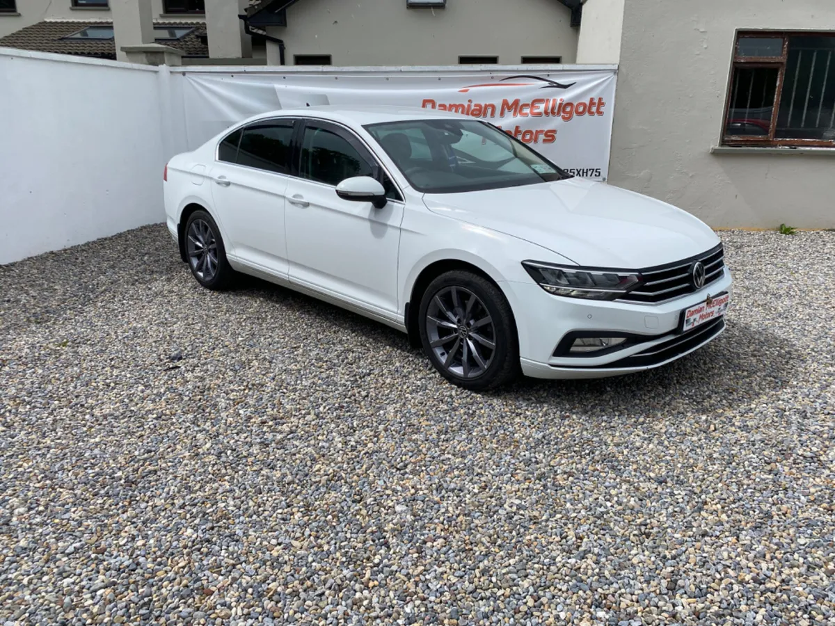 2021 Volkswagen Passat - Image 3