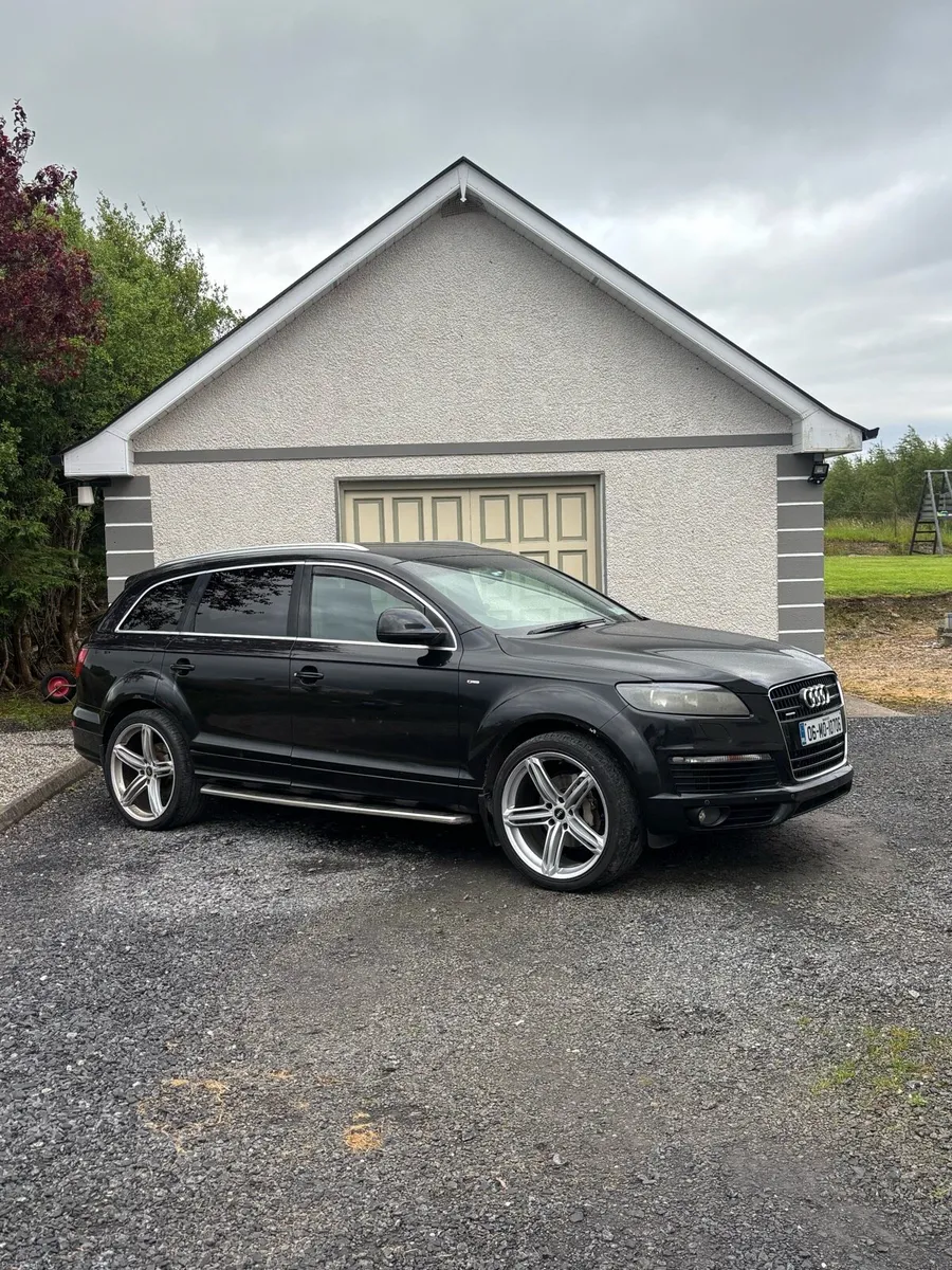 Audi Q7 3.0 v6 Sline - Image 1