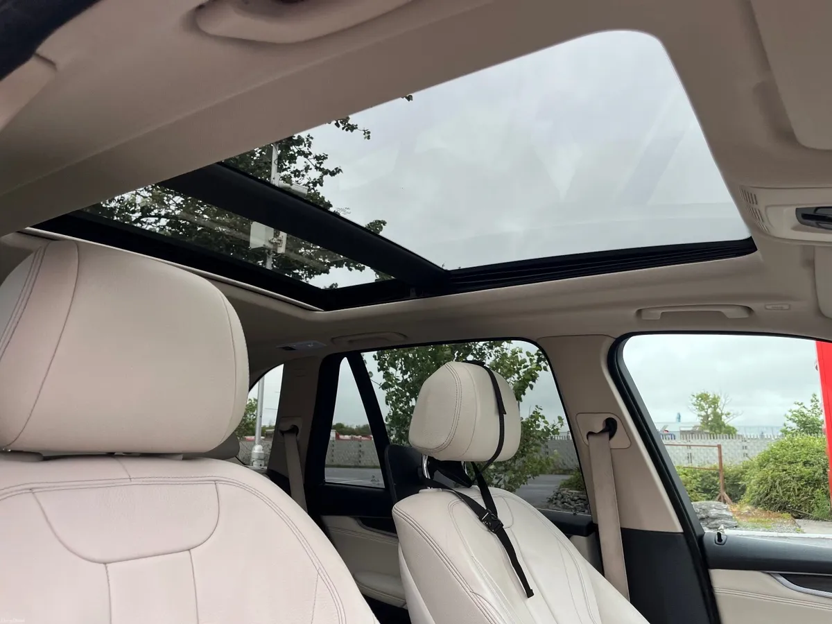 BMW X5 2017 - Image 2