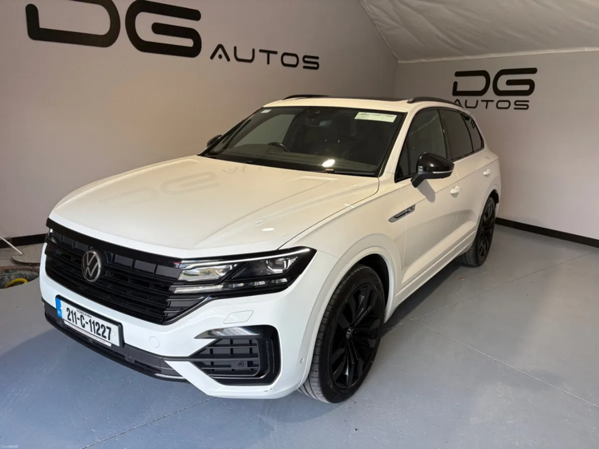 Volkswagen Touareg 3.0 TDI V6 BLACK EDITION - Image 3