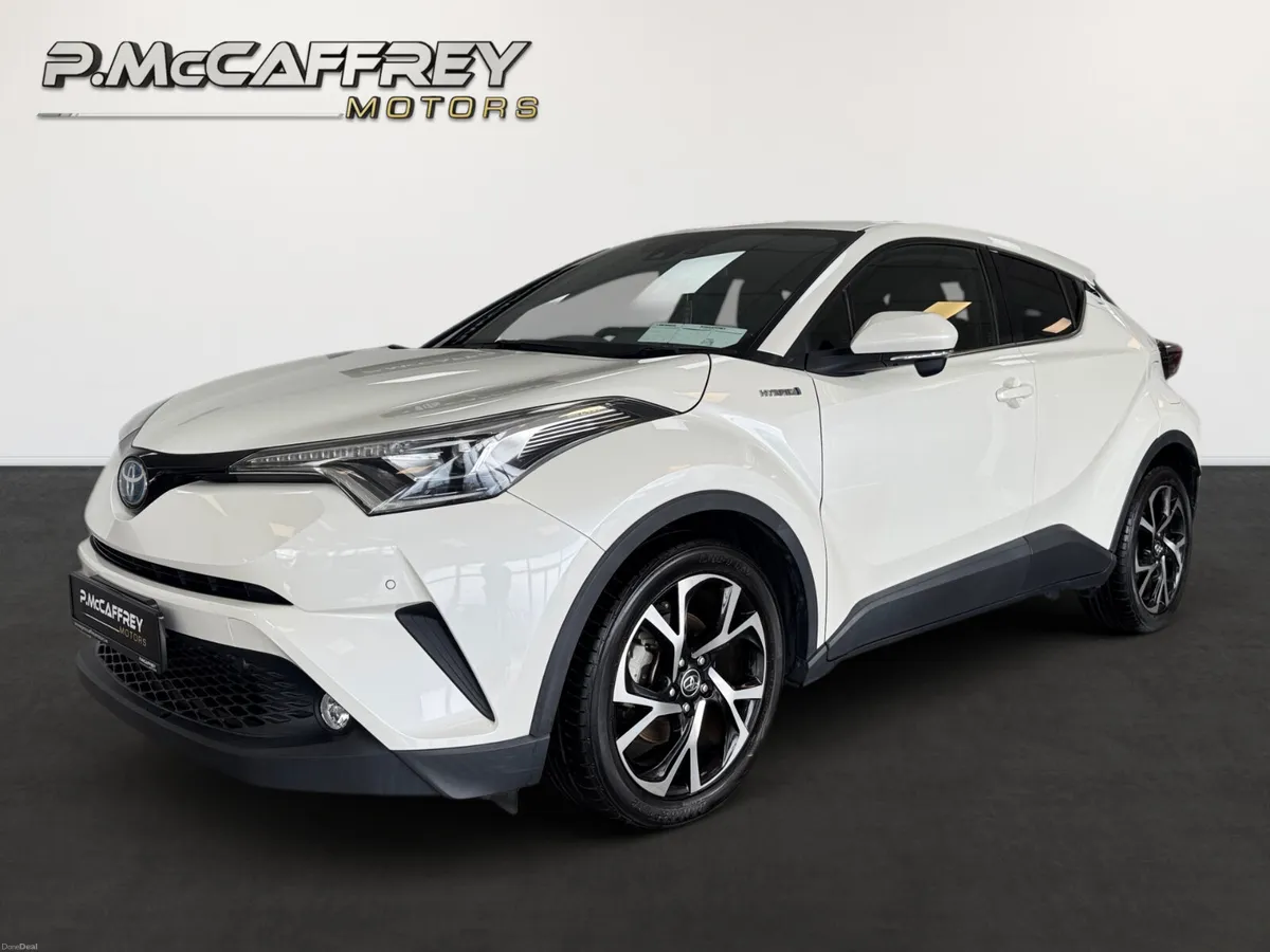 2017 Toyota C-HR Luna Sport Leather Reversing Came - Image 1
