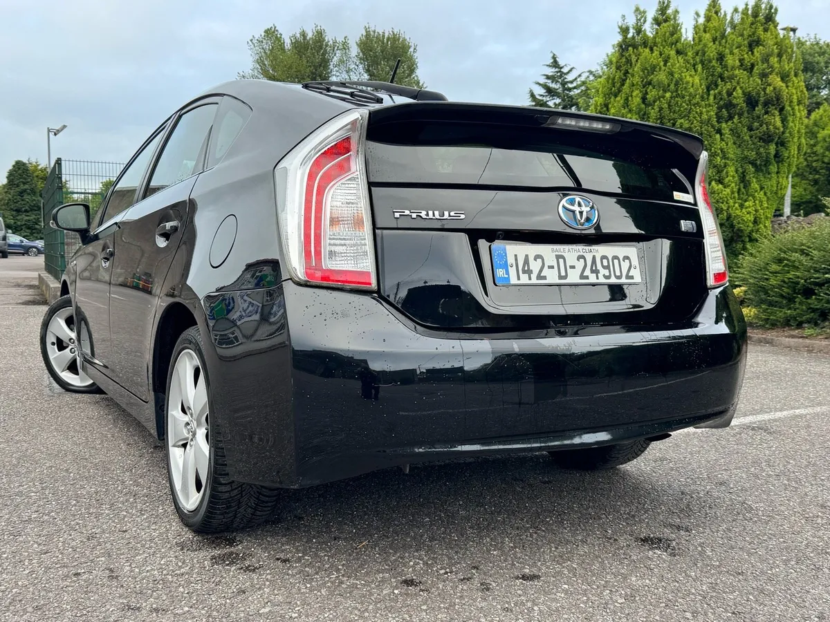 Prius - Image 4