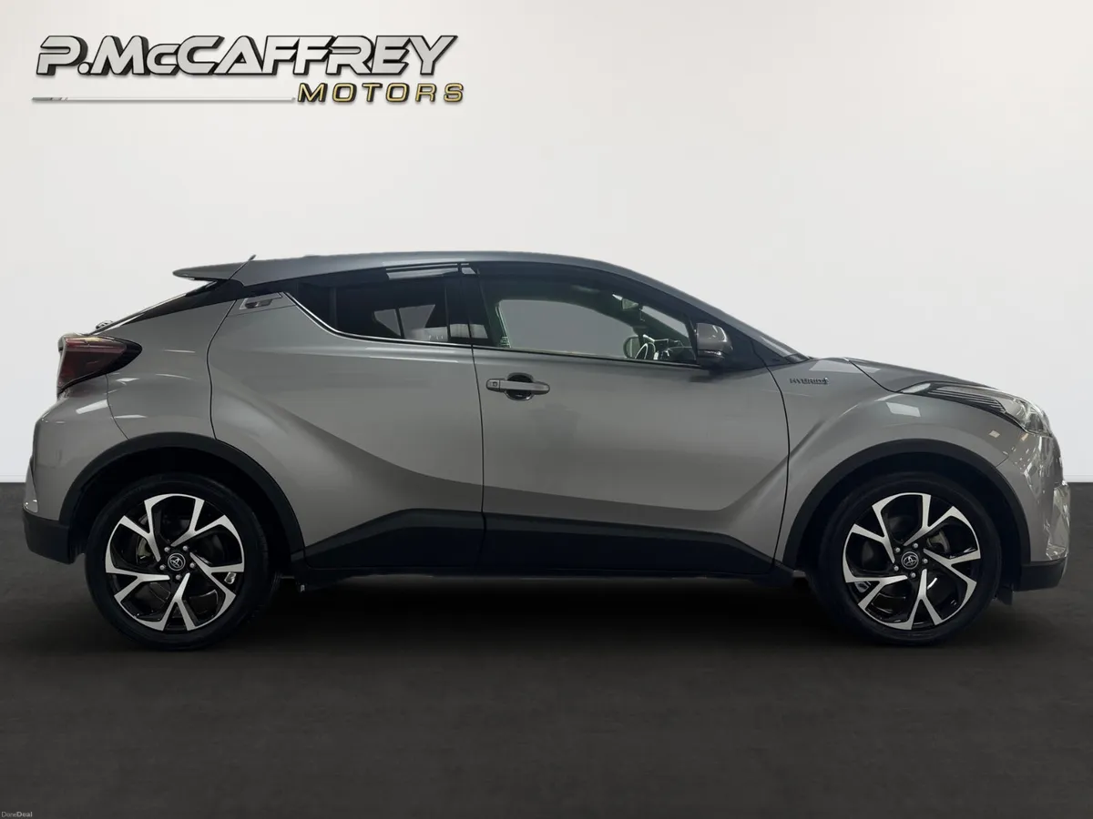 2017 Toyota C-HR Luna Sport Leather Reversing Came - Image 4